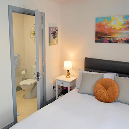 Pier House Room Дингъл Екстериор снимка