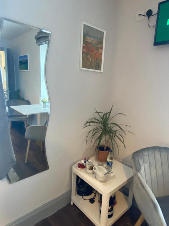 Pier House Room Дингъл Екстериор снимка